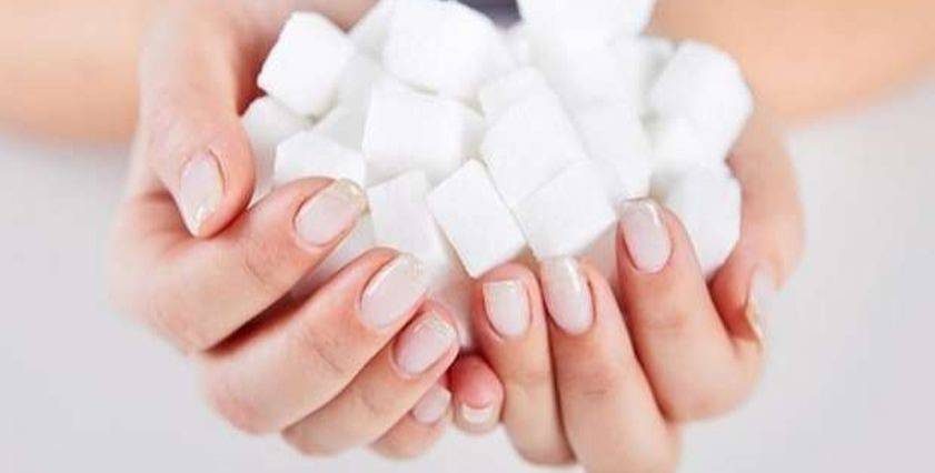 ماذا يحدث لبشرتك عند التوقف عن تناول السكر؟