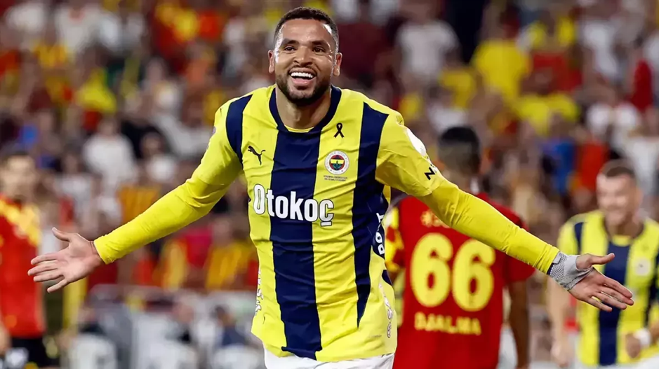 يوسف النصيري مطلوب في الدوري الإنجليزي بعرض تاريخي من وست هام