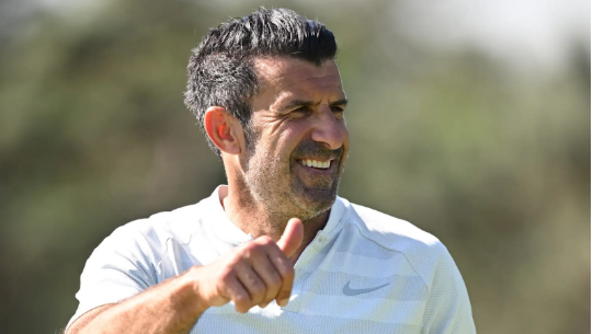 فيجو يكشف رأيه في صفقات ريال مدريد وبرشلونة بعد رحيل مودريتش