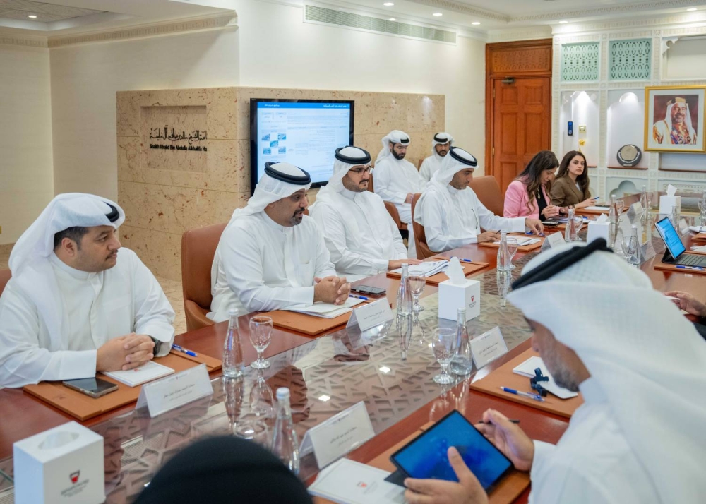 عيسى بن سلمان يزور وزارتي &laquo;العدل&raquo; و&laquo;الإسكان&raquo;