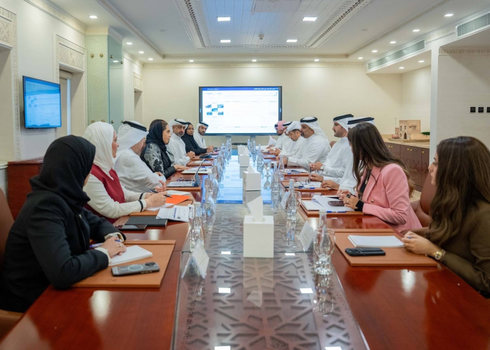 عيسى بن سلمان يزور وزارتي &laquo;العدل&raquo; و&laquo;الإسكان&raquo;