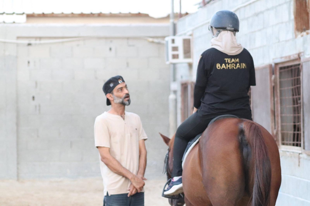 الأولمبياد الخاص البحريني يشارك في مسابقة ودورة الفروسية الإقليمية بالإمارات