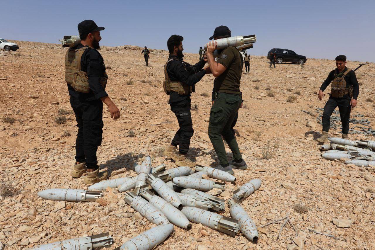 سوريا: الأمن الداخلي بحمص يضبط سيارة محمّلة بصواريخ غراد وذخائر معدة للتهريب