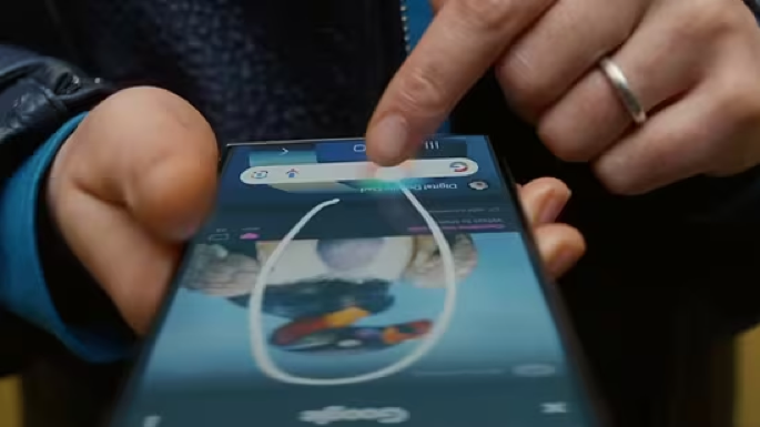 جوجل تكسر حاجز اللغة.. ترجمة الفيديوهات مباشرة على هواتف أندرويد