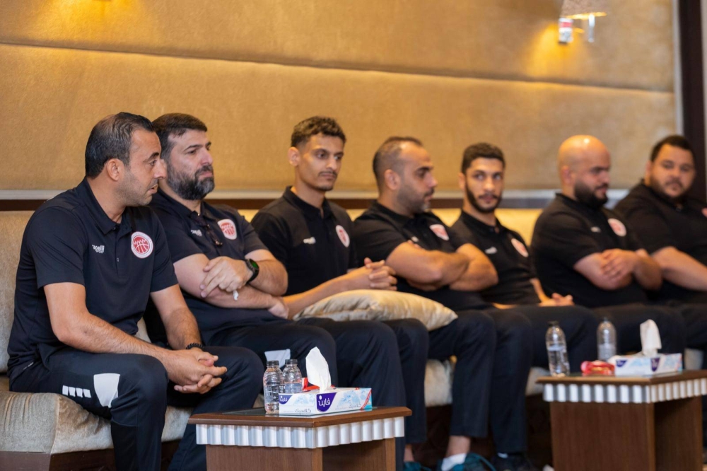 عيسى بن علي يستقبل منتخب ناشئي السلة بطل العرب