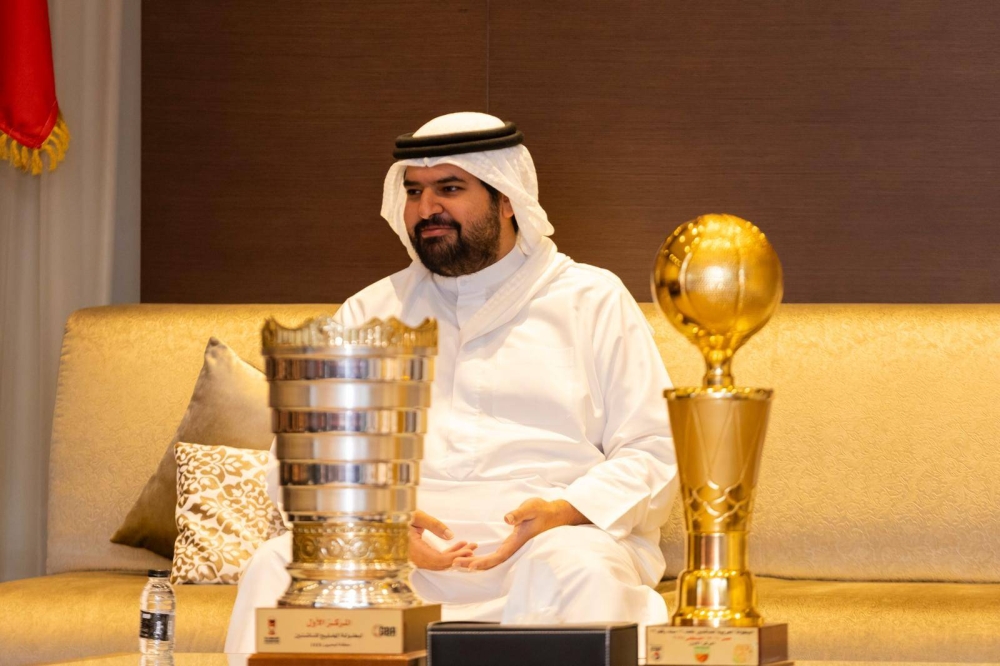 عيسى بن علي يستقبل منتخب ناشئي السلة بطل العرب