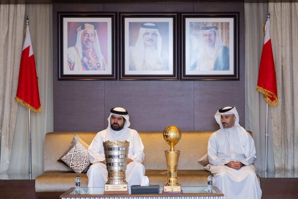 عيسى بن علي يستقبل منتخب ناشئي السلة بطل العرب