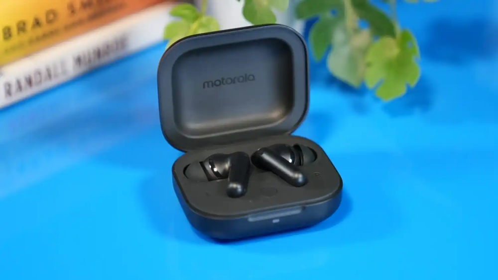 Moto Buds Bass.. سماعات جديدة لمحبي الصوت العميق وبسعر منافس