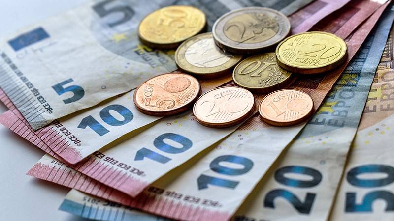 سعر اليورو مقابل الجنيه المصري في السوق السوداء والبنوك اليوم 23 أغسطس 2025