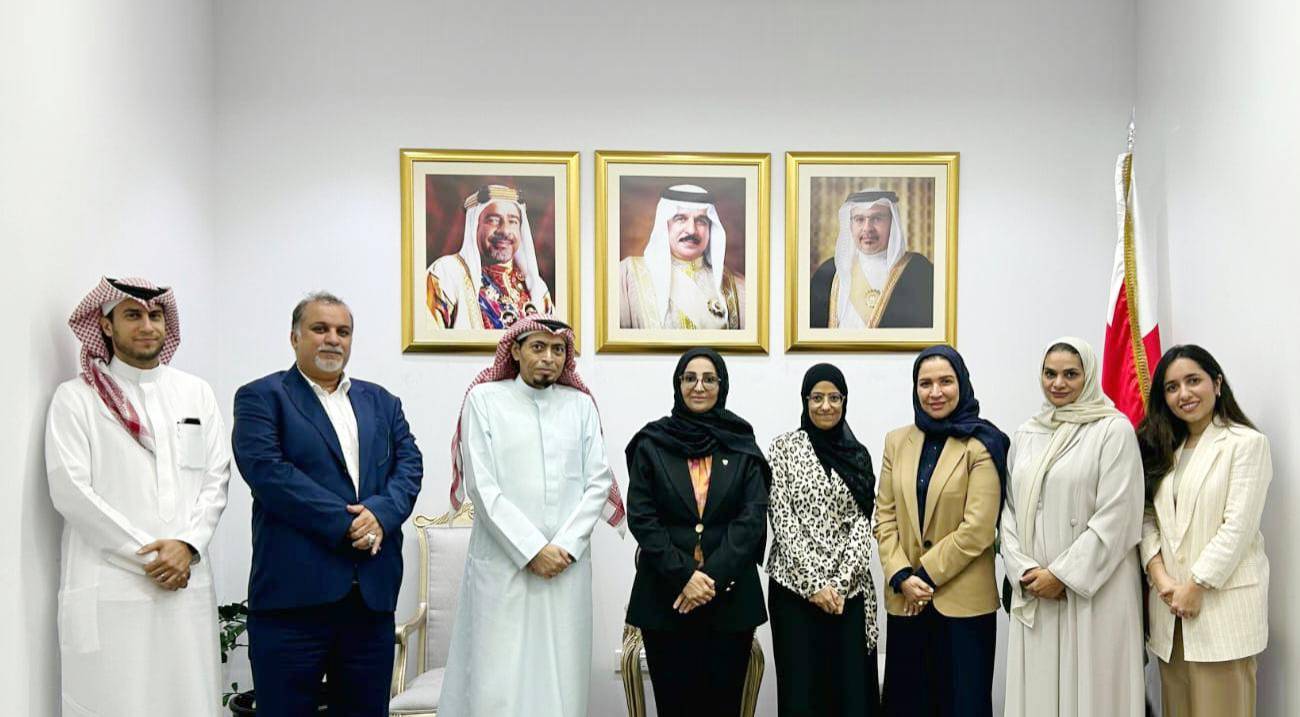 وزيرة الصحة تستقبل رئيس جمعية البحرين لرعاية مرضى السكلر