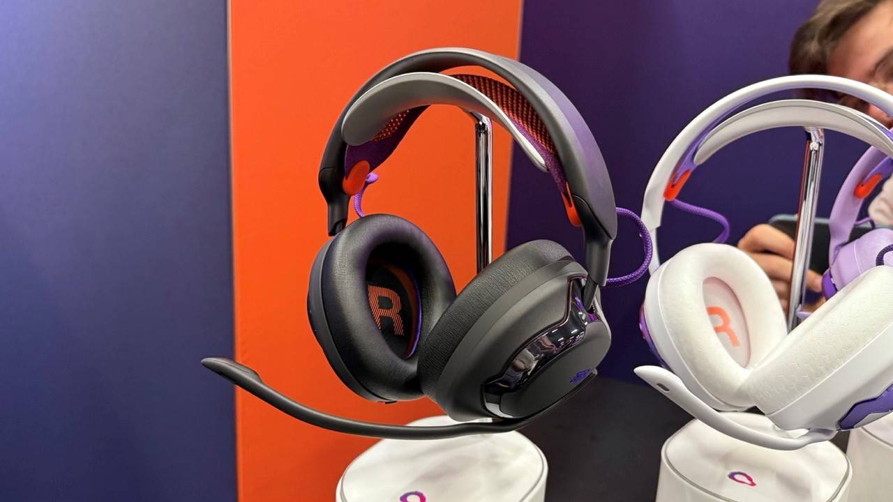 JBL توسع مجموعة سماعات الألعاب بإطلاق سلسلة Quantum الجديدة