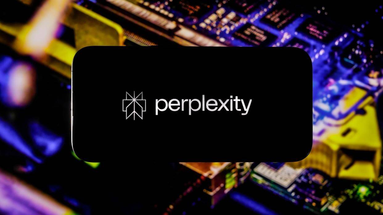 Perplexity تطلق تحديثًا جديدًا لتطبيقها على iOS لتحسين تجربة التنقل وقدرات البحث