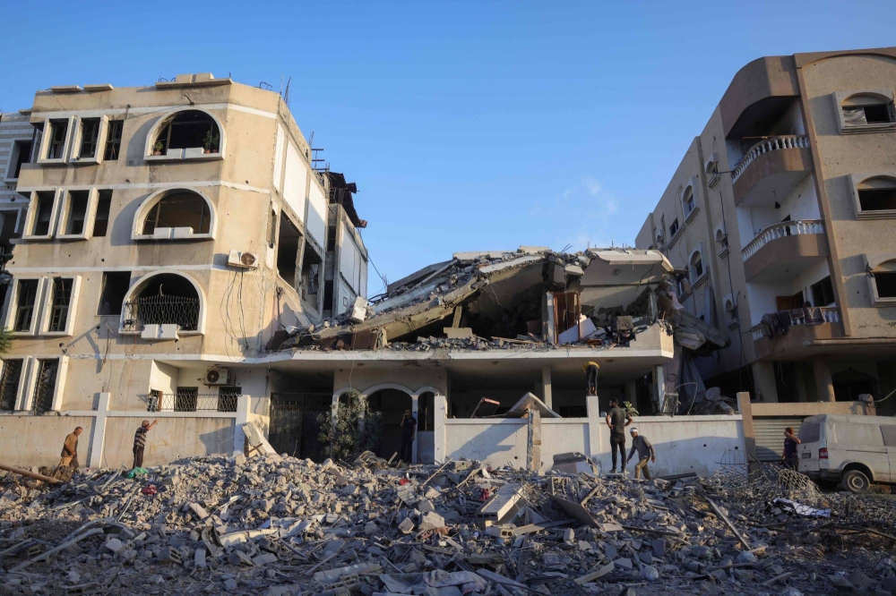 15 قتيلاً بينهم 4 صحافيين... مجزرة إسرائيلية بمجمع ناصر الطبي في غزة