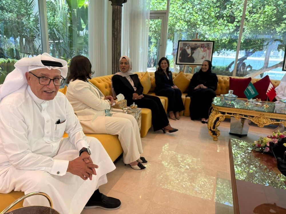 سفير خادم الحرمين الشريفين يقيم مأدبة غداء على شرف الشيخ ثامر جابر الأحمد الصباح