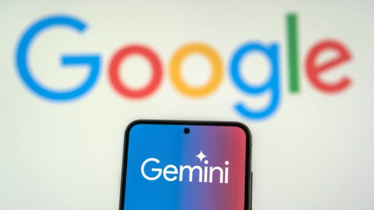 جوجل تستعين ببيانات Gemini لتدريب أنظمة الذكاء الاصطناعي