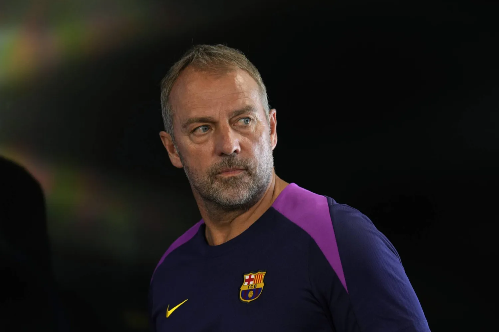 فليك ينتقد نفسه بسبب تير شتيجن ويصف لامين يامال بالعبقري