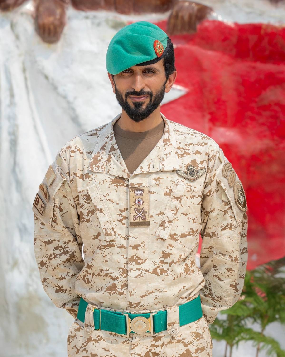 ناصر بن حمد: دوار معسكر الروضة شاهدٌ على إنجاز رجال الحرس الملكي بالوصول إلى قمة جبل إيفرست