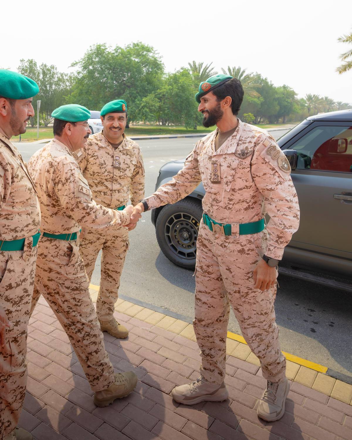 ناصر بن حمد: دوار معسكر الروضة شاهدٌ على إنجاز رجال الحرس الملكي بالوصول إلى قمة جبل إيفرست