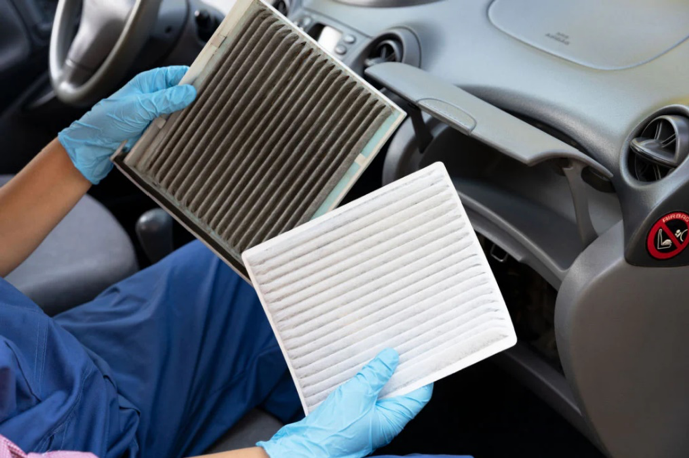 رائحة مكيف السيارة الكريهة.. الأسباب الخفية والحلول النهائية لتنقية الهواء