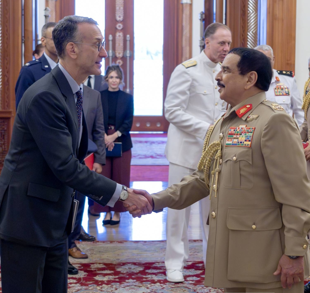 الملك القائد الأعلى للقوات المسلحة يستقبل قائد القيادة المركزية الأمريكية