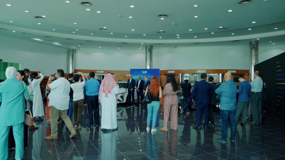 "الوطنية للسيارات" تكشف طرازات كاديلاك الجديدة بالبحرين في حفل حصري