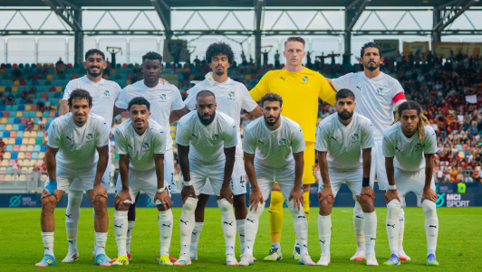 القنوات الناقلة لمباراة الأهلي ضد نيوم في الدوري السعودي 2025-2026