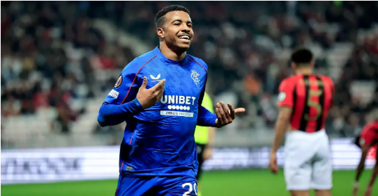 حمزة إكمان يقترب من الانضمام إلى ليل الفرنسي بعقد طويل الأمد