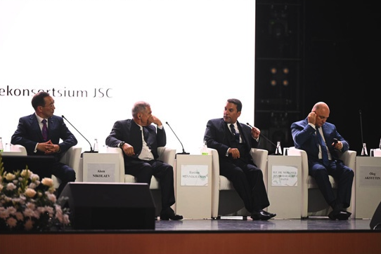 وزير النفط والبيئة يشارك في فعاليات منتدى تتارستان للبترول والغاز والبتروكيماويات