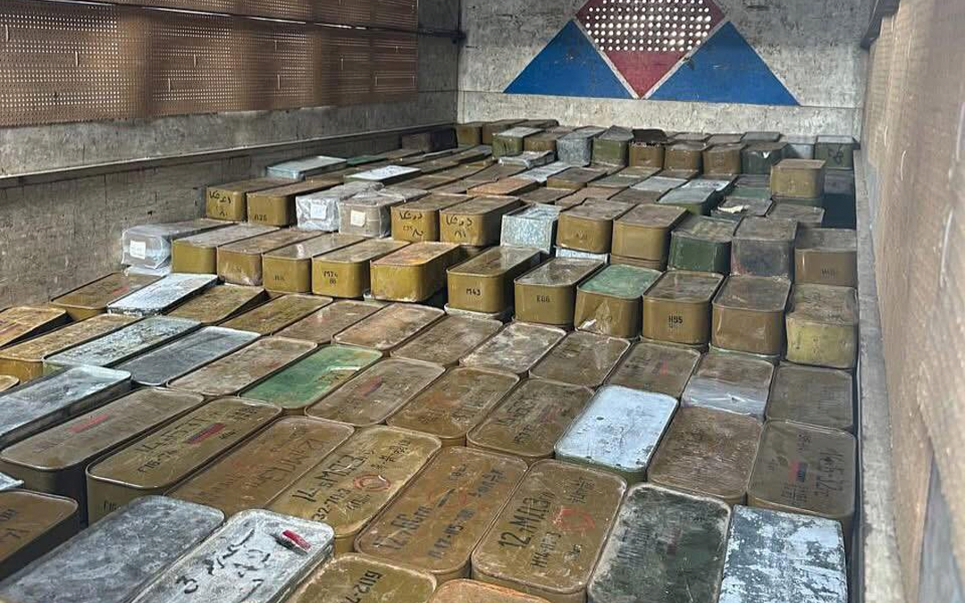 الجيش اللبناني يتسلّم الدفعة الثانية من أسلحة المخيمات الفلسطينية