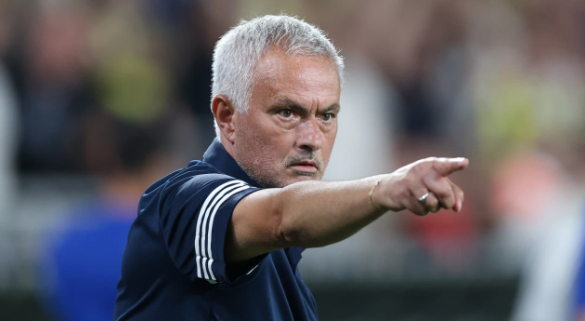 إقالة جوزيه مورينيو من تدريب فنربخشة بعد الخروج الأوروبي