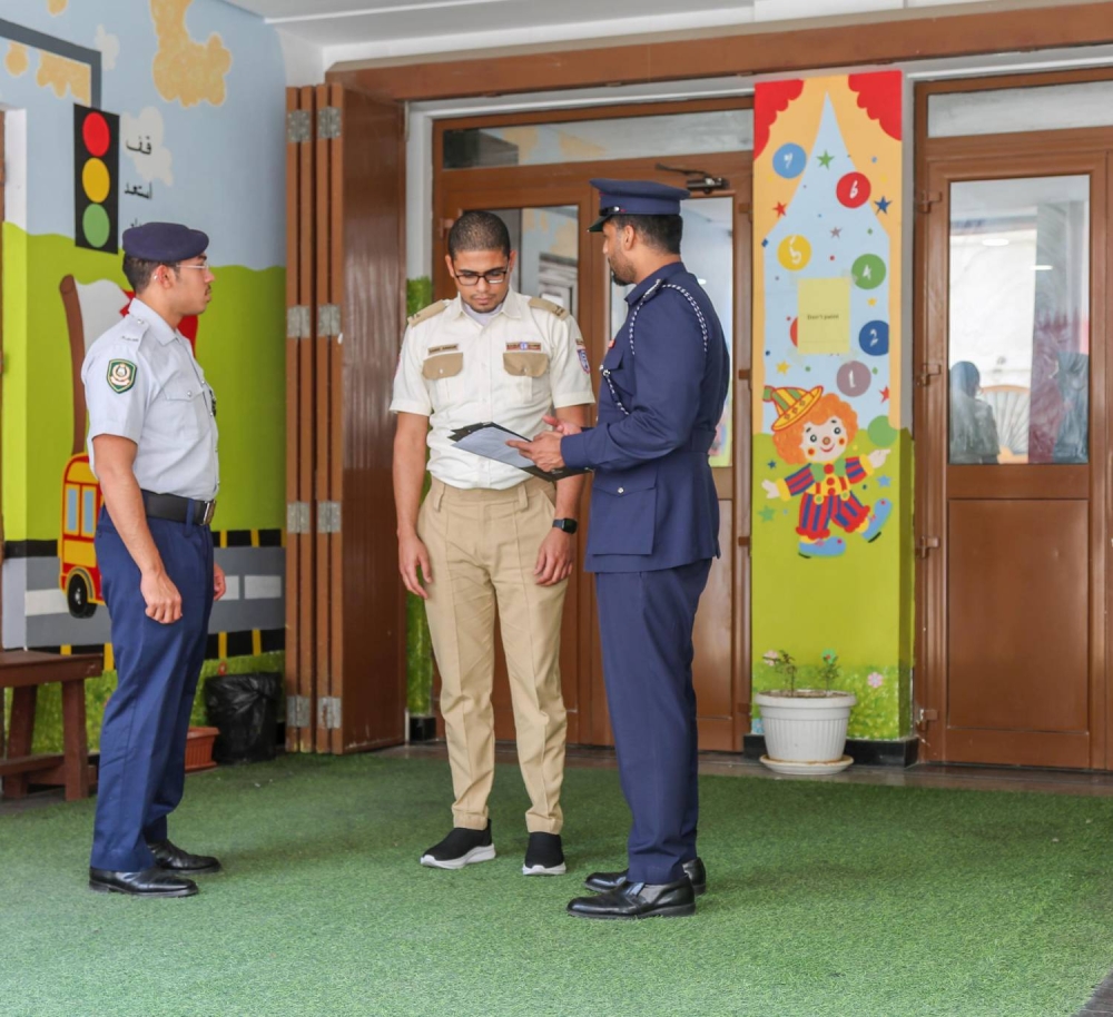 الإدارة العامة للحراسات تنفذ زيارات تفقدية لعدد من المدارس لتعزيز السلامة والتوعية