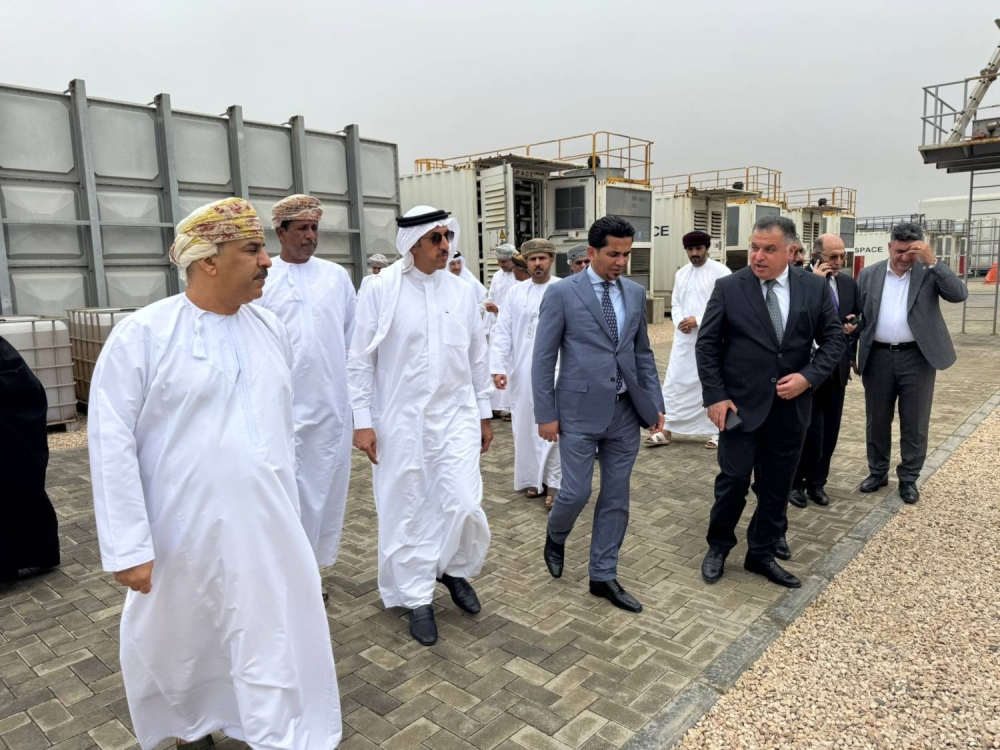 وزير المواصلات يشارك في الملتقى الخليجي للتنقل الأخضر بسلطنة عمان