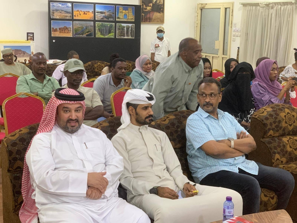 النادي السوداني ينظم أول فعالية من نوعها في التوعية بأهمية الزراعة قدمتها د. سارة عمر