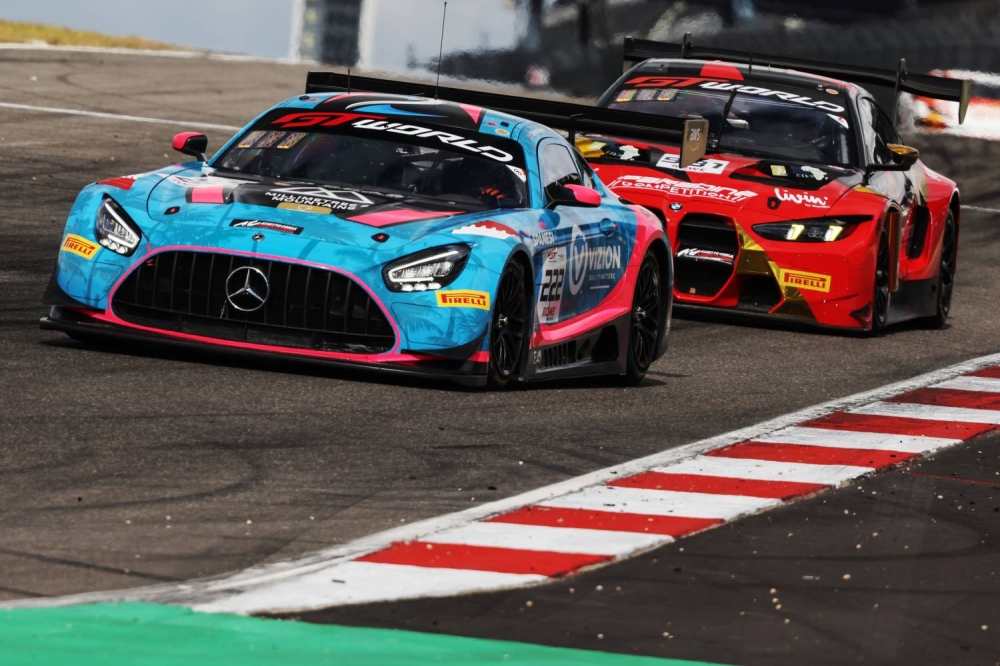 عيسى بن عبدالله: إنجاز فريق تو سيز لسباق السيارات في حلبة نوربورغرينغ يعكس التزام الفريق ويؤكد مكانة مملكة البحرين في سباقات السيارات العالمية