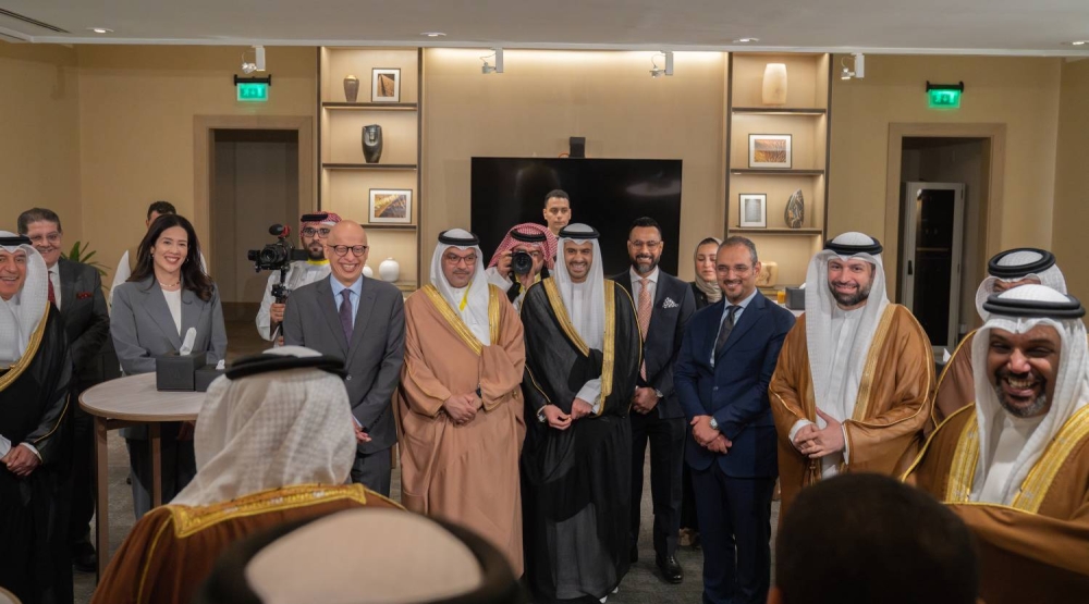 ولي العهد رئيس الوزراء يستقبل وفد من ممثلي القطاع الخاص البحريني