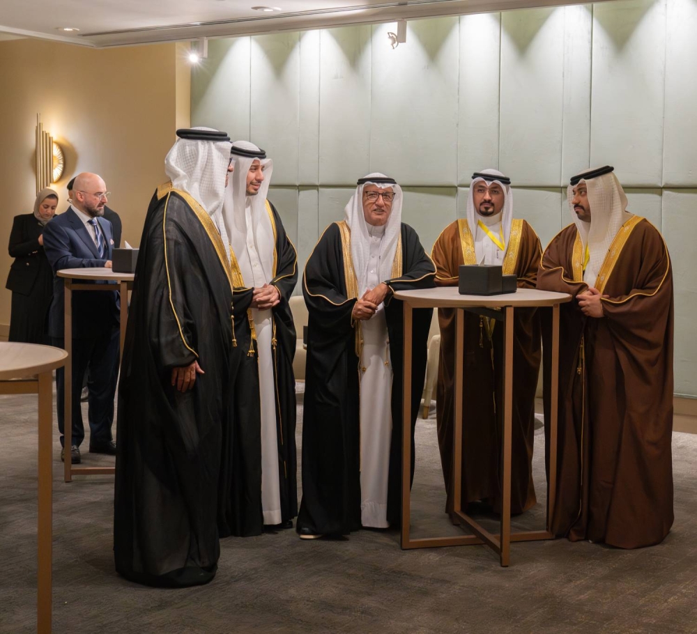 ولي العهد رئيس الوزراء يستقبل وفد من ممثلي القطاع الخاص البحريني