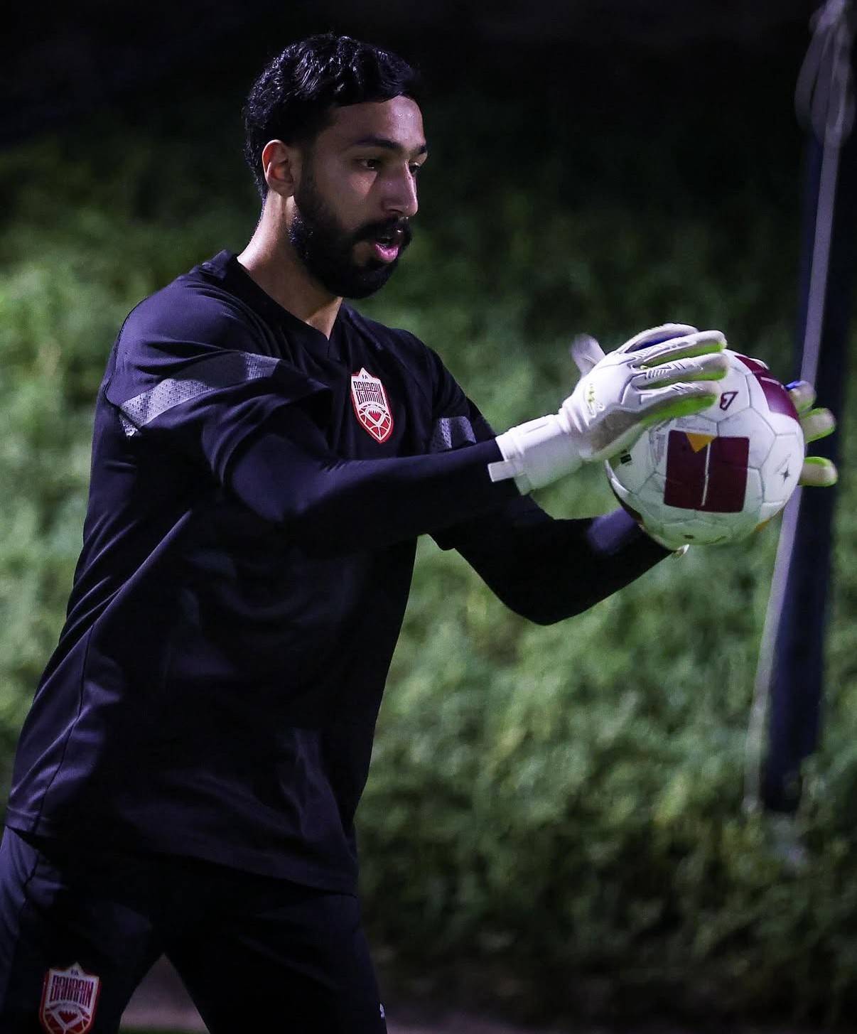 الأحمر الأولمبي يواجه نظيره الهندي.. الأربعاء