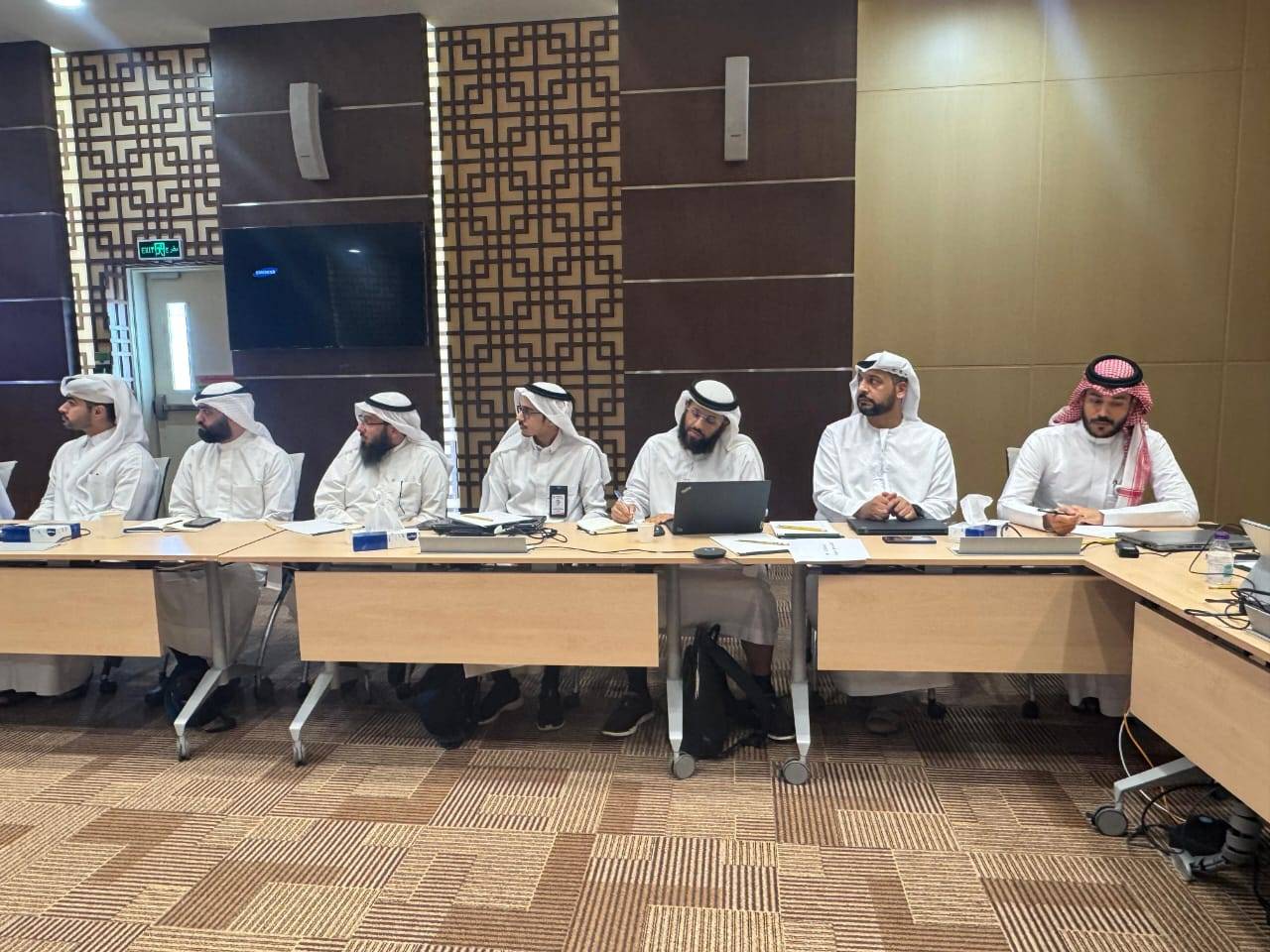 الربط الكهربائي الخليجي يستعرض أفضل الممارسات العالمية لإدماج مصادر الطاقة المتجددة بموثوقية وأمان