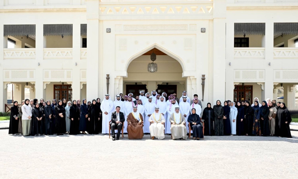 وزير الداخلية يشهد تخرج الدفعة الثانية من برنامج تنمية الكوادر التقنية