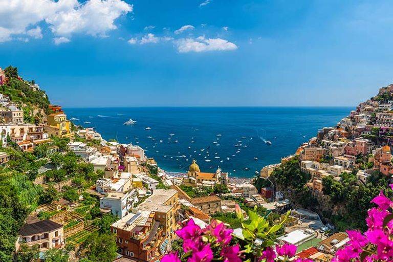 10 أماكن طبيعية ساحرة عليك زيارتها.. منها الشفق القطبي