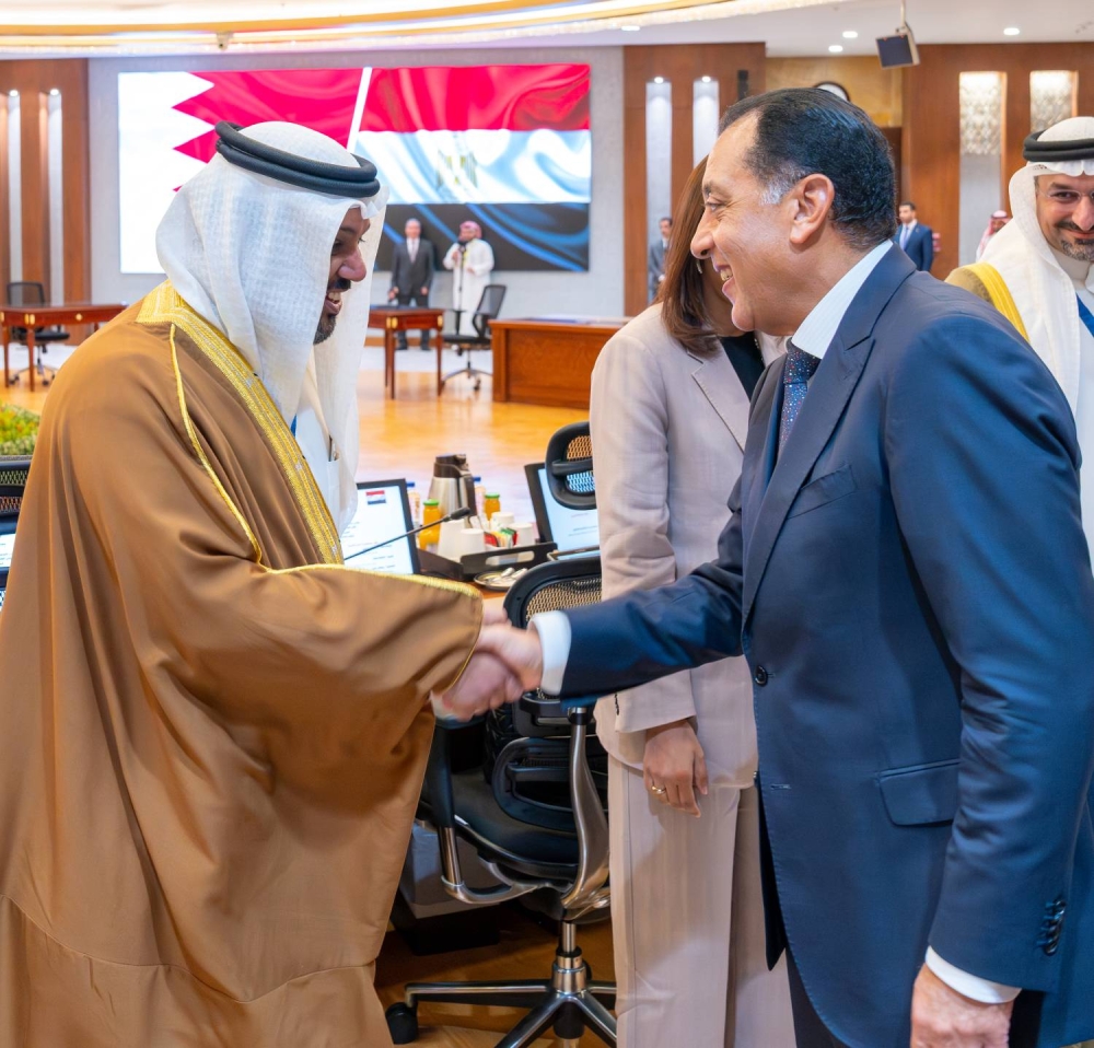 ولي العهد رئيس الوزراء يشهد توقيع عدد من اتفاقيات ومذكرات التفاهم بين البحرين ومصر