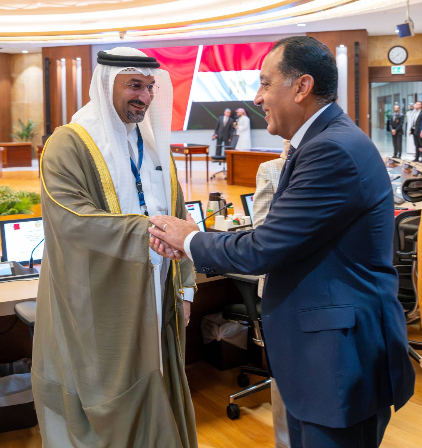 ولي العهد رئيس الوزراء يشهد توقيع عدد من اتفاقيات ومذكرات التفاهم بين البحرين ومصر