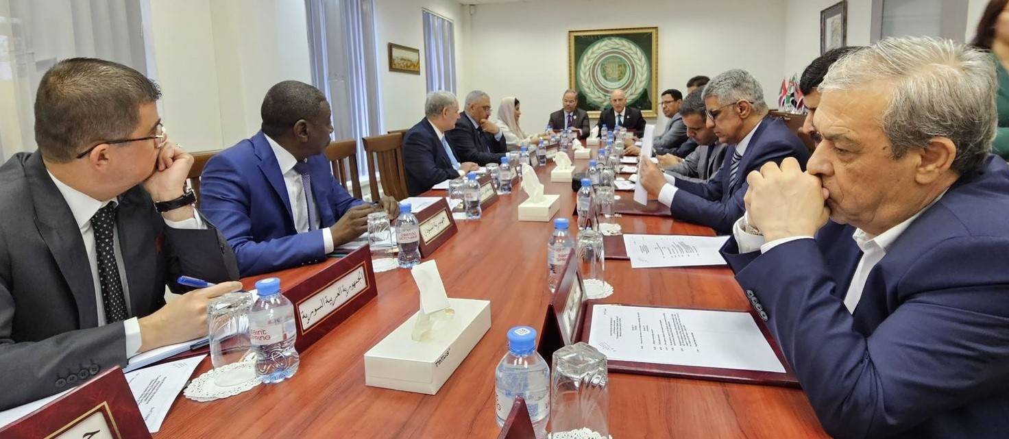 سفير البحرين لدى روسيا الاتحادية يترأس اجتماع مجلس السفراء العرب