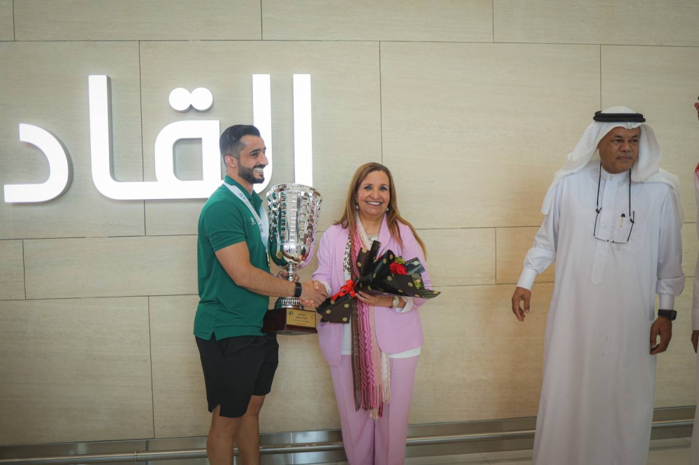 الهيئة العامة للرياضة تستقبل نادي البحرين بطل الأندية العربية لكرة الطاولة