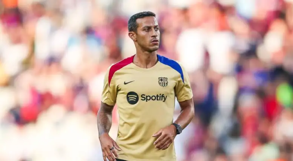 عودة تياجو ألكانتارا للجهاز الفني لبرشلونة تحت قيادة هانز فليك