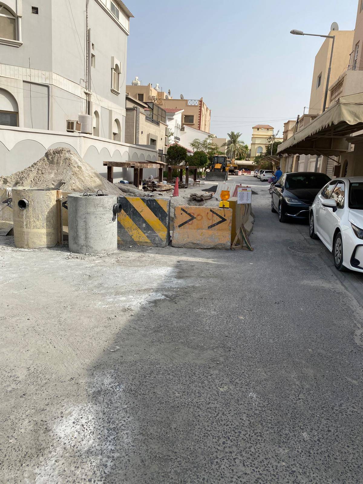 أهالي عراد يشكون إزعاج الحفريات وتأخر مشروع الصرف.. و&laquo;البلدية&raquo; تؤكد قرب الانتهاء