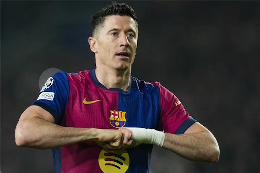 ليفاندوفسكي يرفض عرضًا سعوديًا ضخمًا للبقاء مع برشلونة