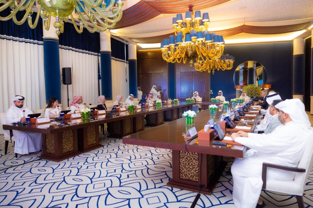 ناصر بن حمد يوجه بترسيخ ابتكار الفرص وتعزيز التميز للوطن