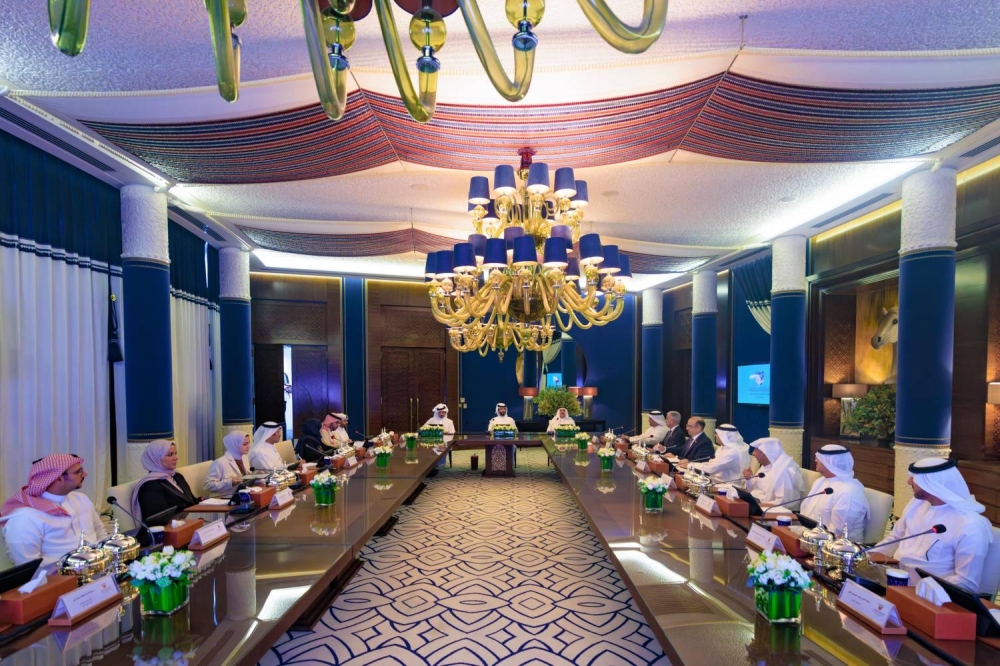 ناصر بن حمد يوجه بترسيخ ابتكار الفرص وتعزيز التميز للوطن