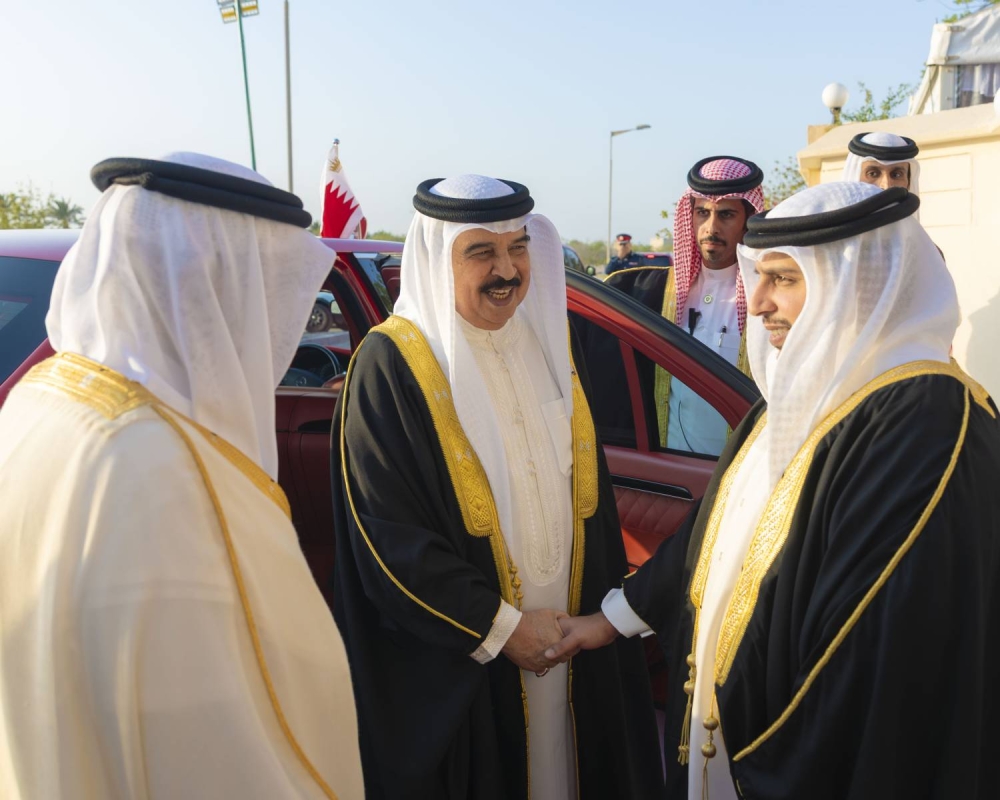 الملك يشرف حفل زواج الشيخ خالد بن ناصر بن خالد آل خليفة حفيد وزير الديوان الملكي